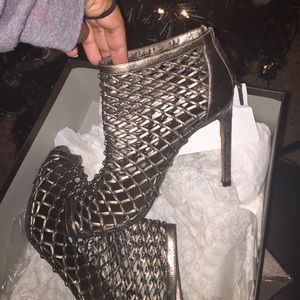 Gucci heels